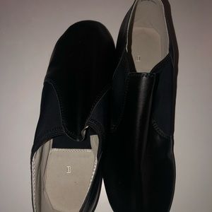 Black dance jazz shoes